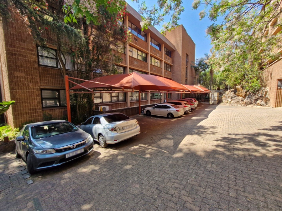 To Let commercial Property for Rent in Houghton Estate Gauteng