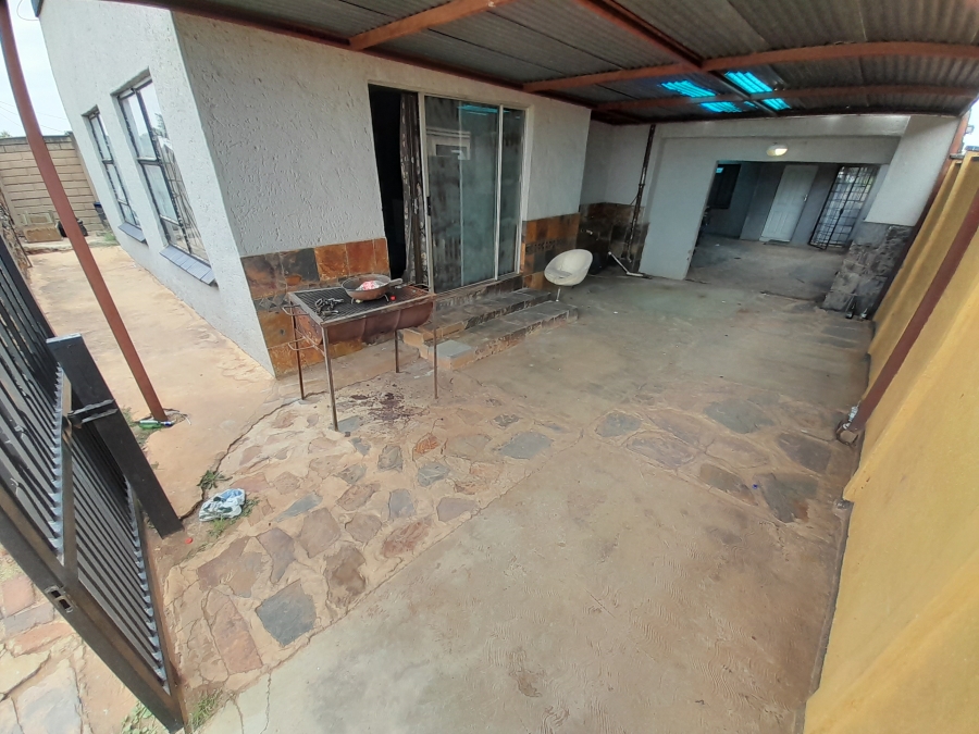 3 Bedroom Property for Sale in Atteridgeville Gauteng