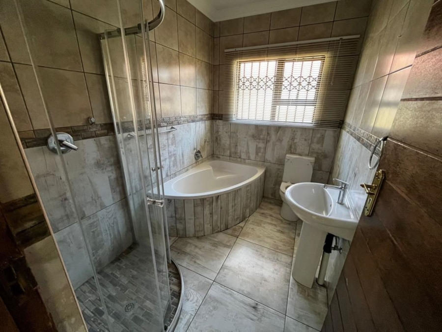 3 Bedroom Property for Sale in The Orchards Gauteng