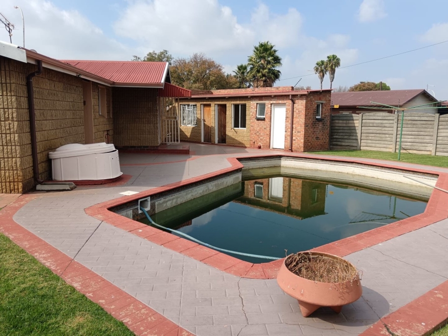 3 Bedroom Property for Sale in Minnebron Gauteng