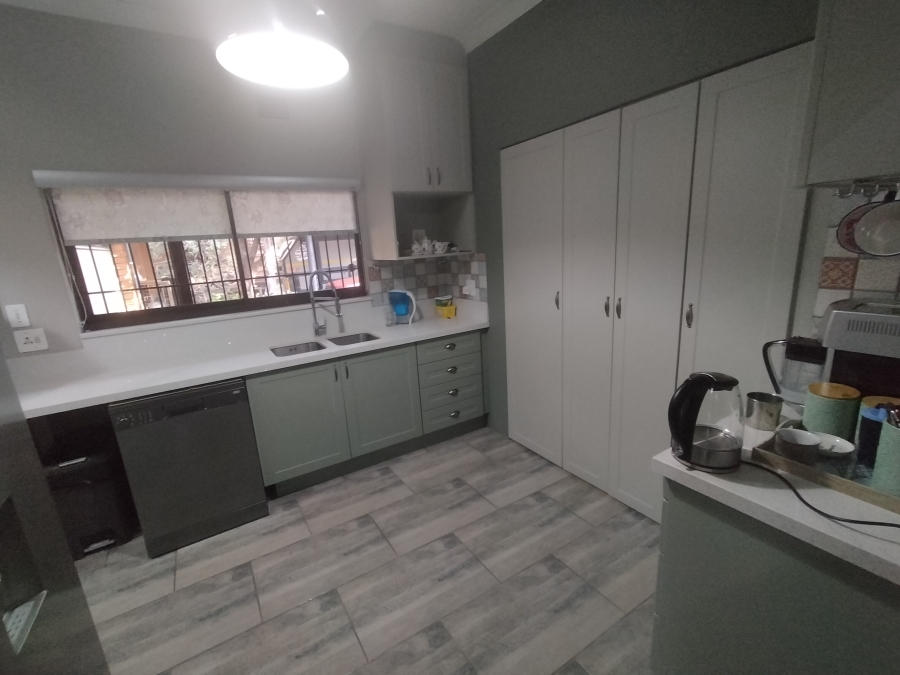 4 Bedroom Property for Sale in Pretoria North Gauteng