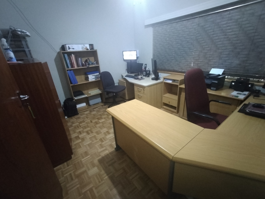 4 Bedroom Property for Sale in Pretoria North Gauteng