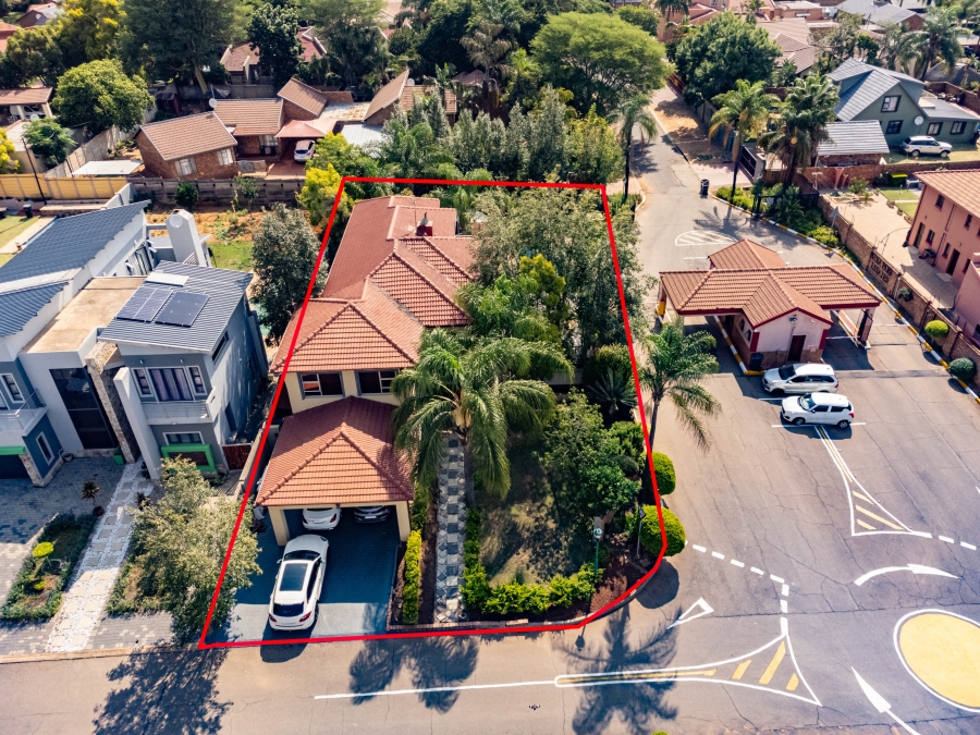 4 Bedroom Property for Sale in Ninapark Gauteng