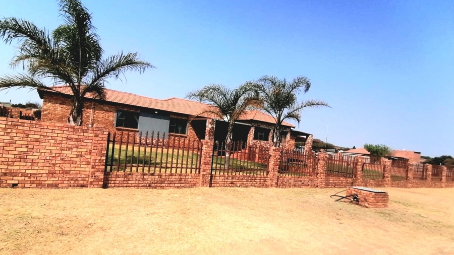 4 Bedroom Property for Sale in Bothas Geluk Gauteng