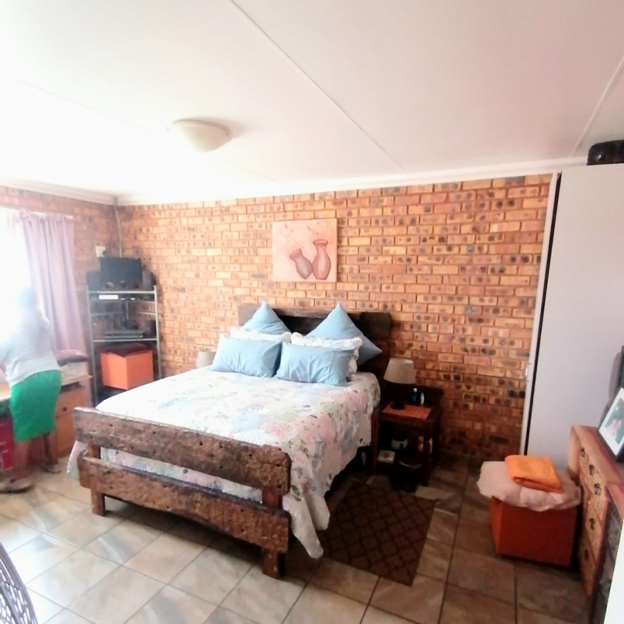 4 Bedroom Property for Sale in Bothas Geluk Gauteng