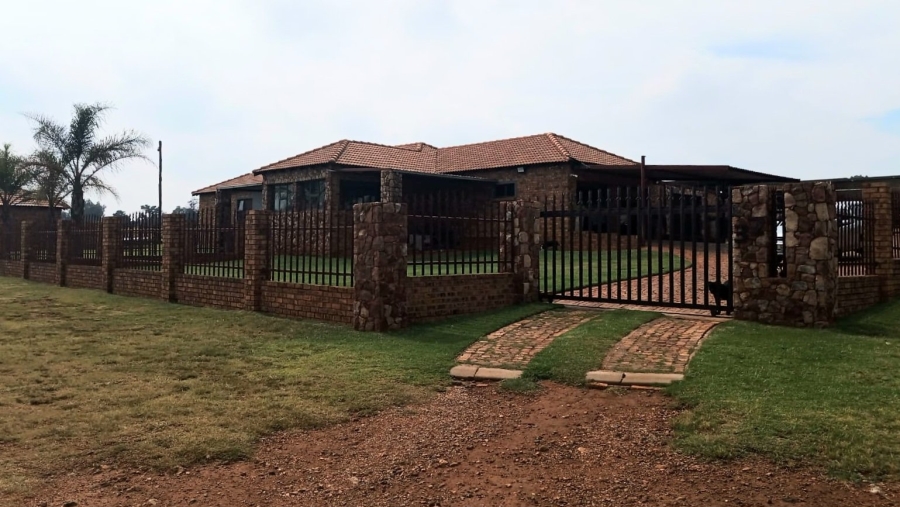 4 Bedroom Property for Sale in Bothas Geluk Gauteng