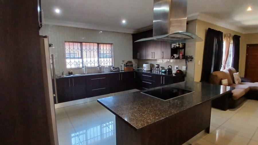 4 Bedroom Property for Sale in Vanderbijlpark SE 8 Gauteng