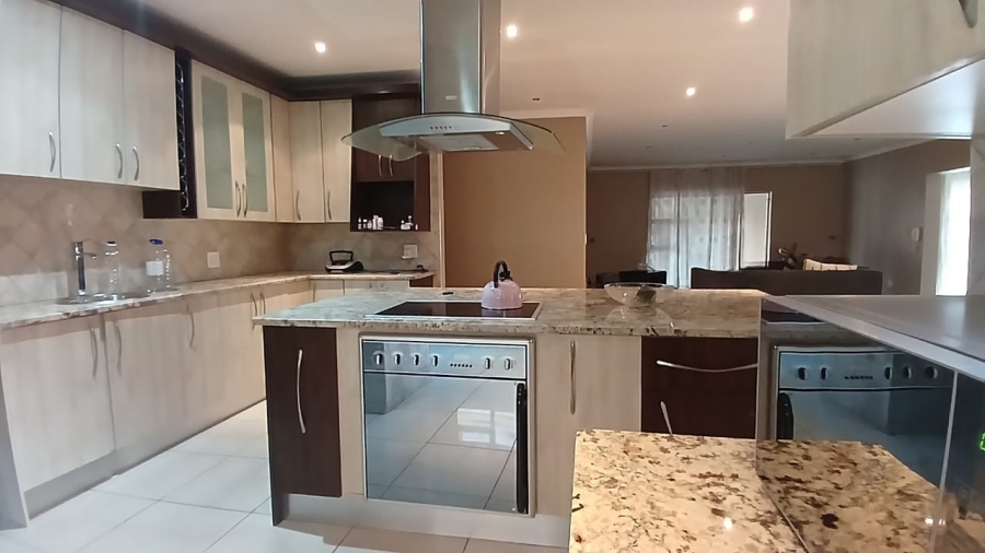 4 Bedroom Property for Sale in Vanderbijlpark SE 8 Gauteng