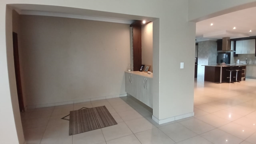 4 Bedroom Property for Sale in Vanderbijlpark SE 8 Gauteng