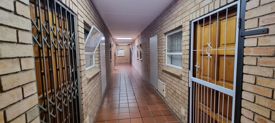 2 Bedroom Property for Sale in Hillcrest Gauteng
