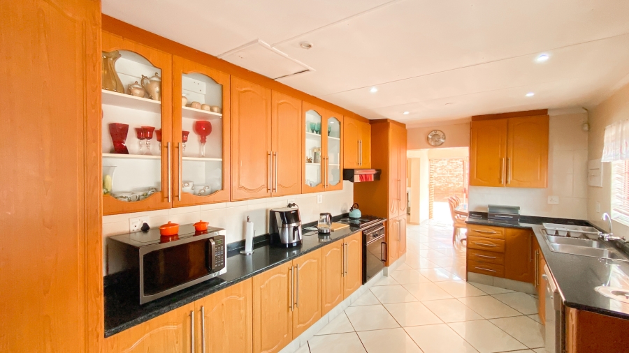 4 Bedroom Property for Sale in Eersterust Gauteng