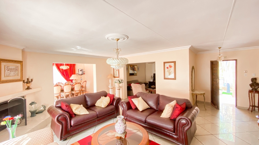 4 Bedroom Property for Sale in Eersterust Gauteng