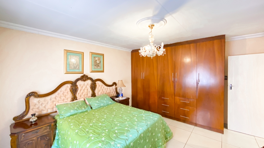 4 Bedroom Property for Sale in Eersterust Gauteng