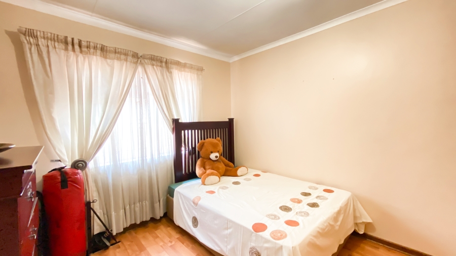 4 Bedroom Property for Sale in Eersterust Gauteng