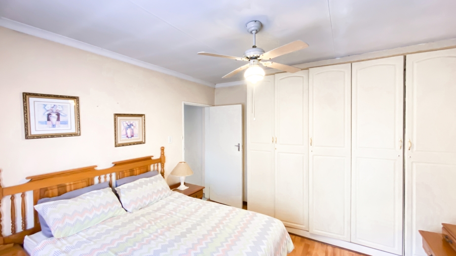 4 Bedroom Property for Sale in Eersterust Gauteng