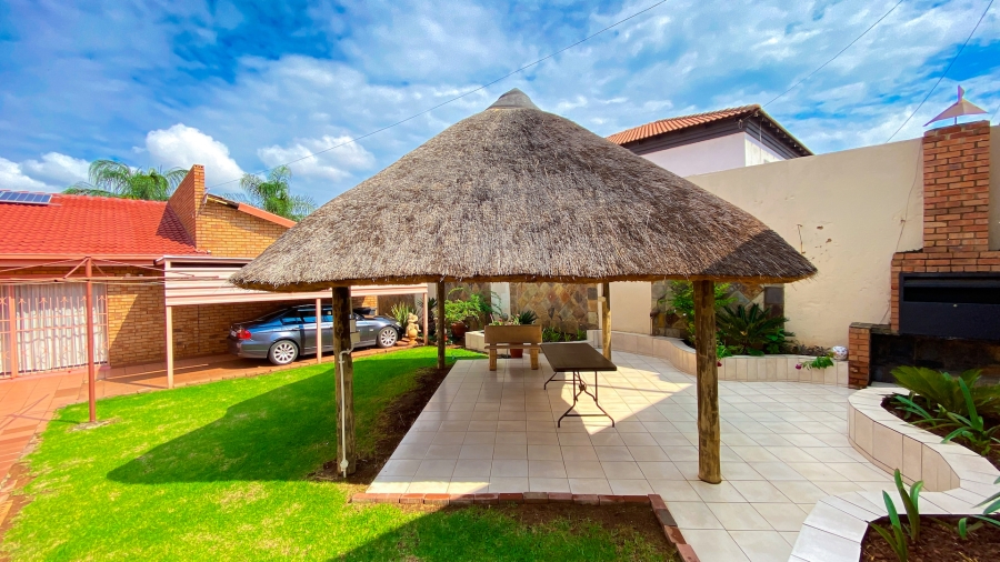 4 Bedroom Property for Sale in Eersterust Gauteng