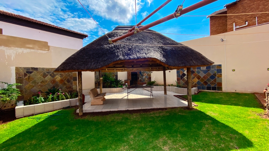 4 Bedroom Property for Sale in Eersterust Gauteng