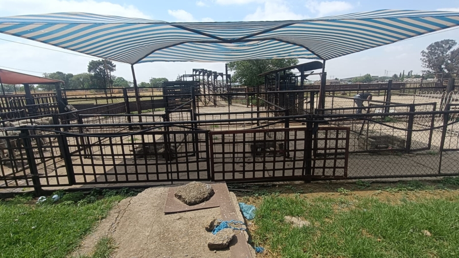 2 Bedroom Property for Sale in Roods Gardens Gauteng