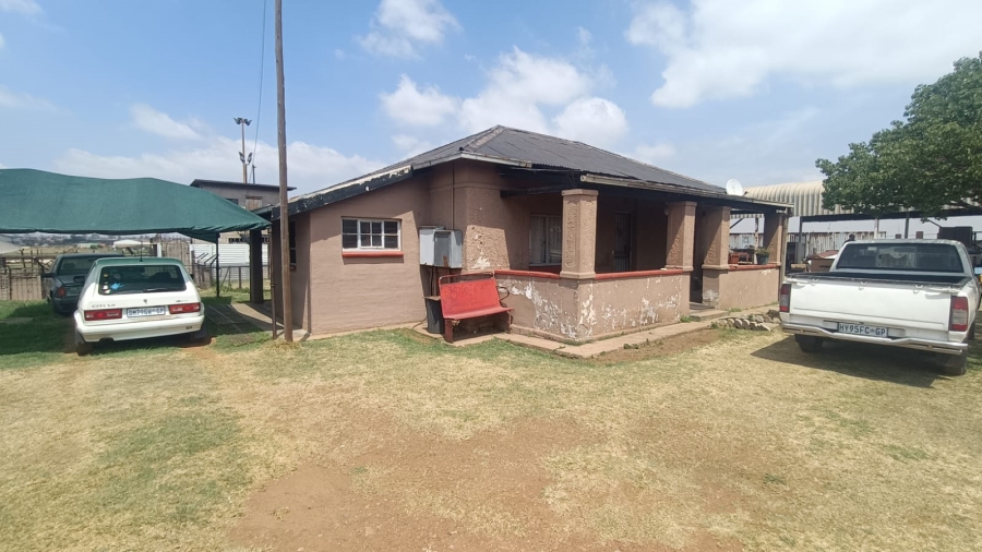 2 Bedroom Property for Sale in Roods Gardens Gauteng