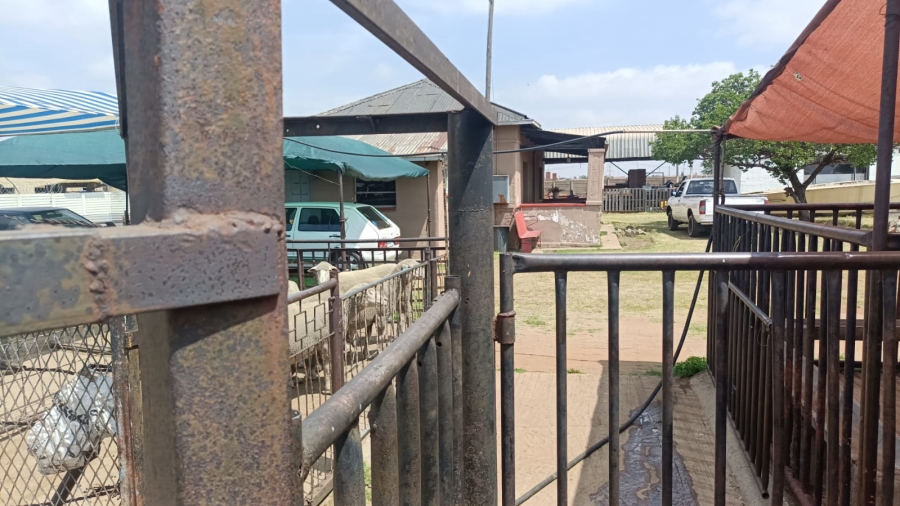 2 Bedroom Property for Sale in Roods Gardens Gauteng