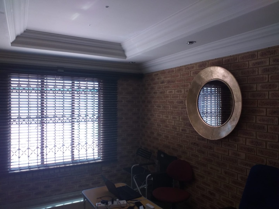 3 Bedroom Property for Sale in Falcon Ridge Gauteng