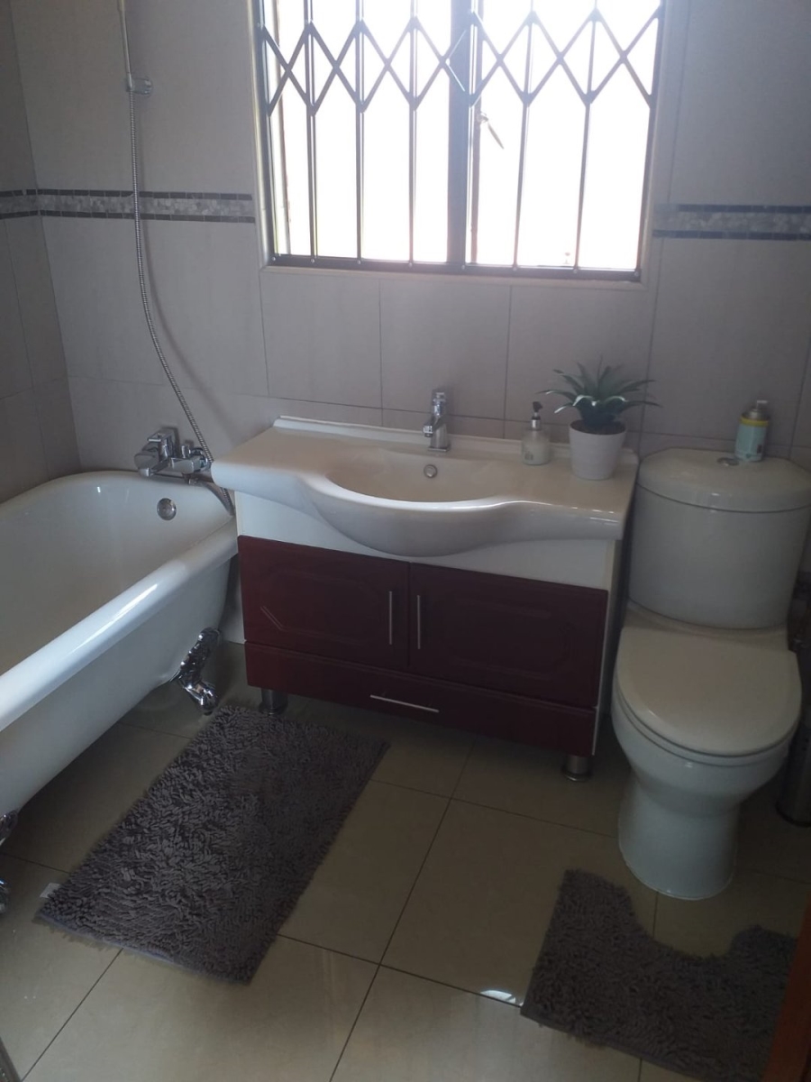 3 Bedroom Property for Sale in Falcon Ridge Gauteng