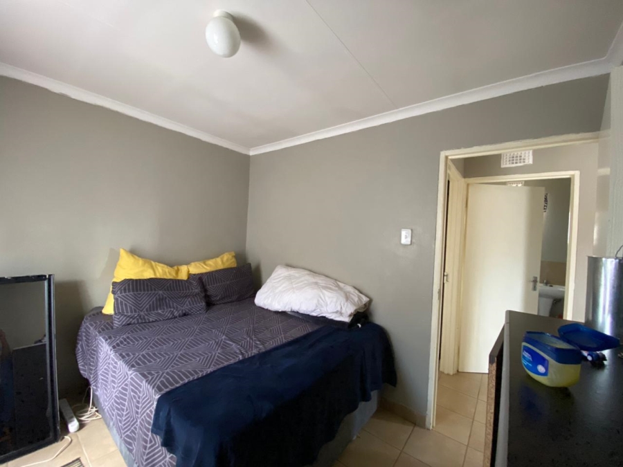 2 Bedroom Property for Sale in Savanna City Gauteng