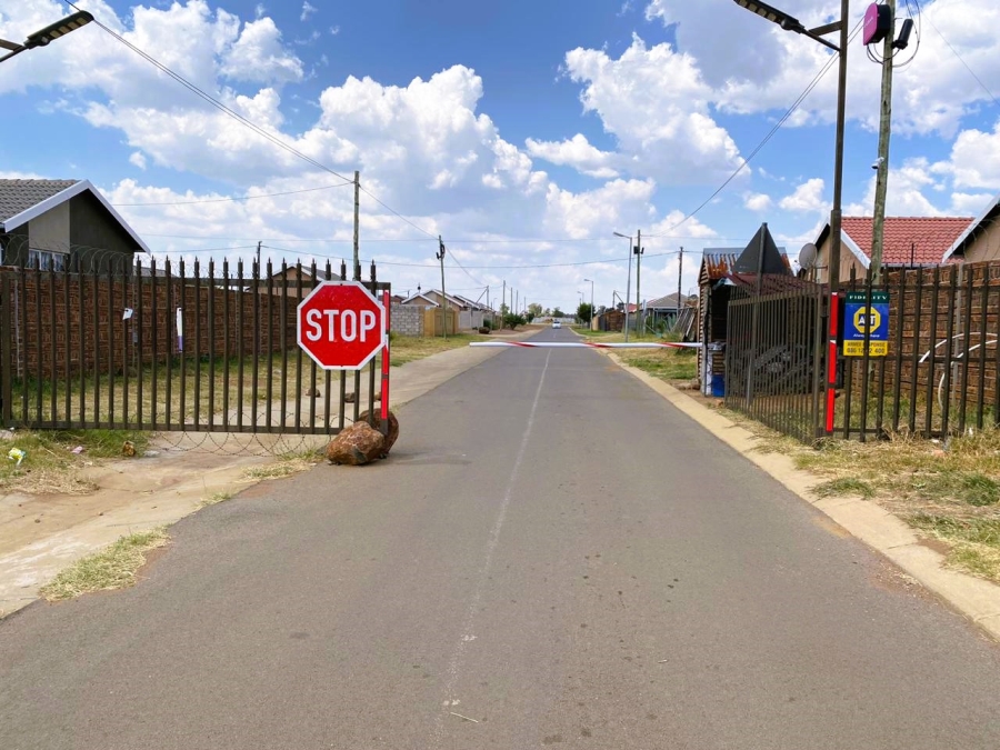 2 Bedroom Property for Sale in Savanna City Gauteng