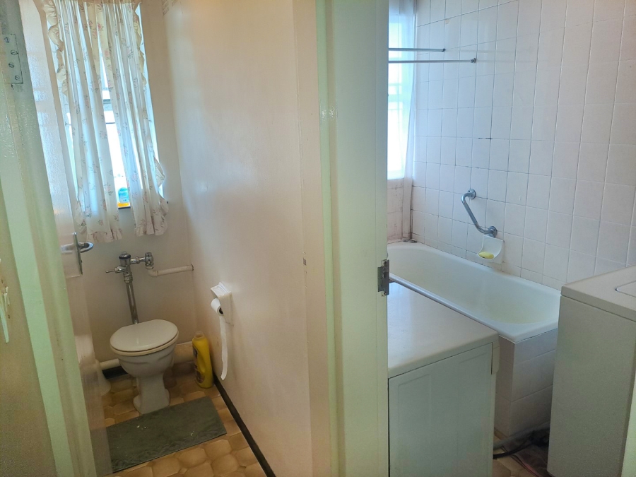 2 Bedroom Property for Sale in Parktown Gauteng