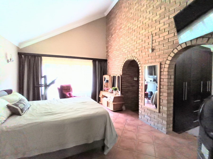 3 Bedroom Property for Sale in Vanderbijlpark SE 4 Gauteng