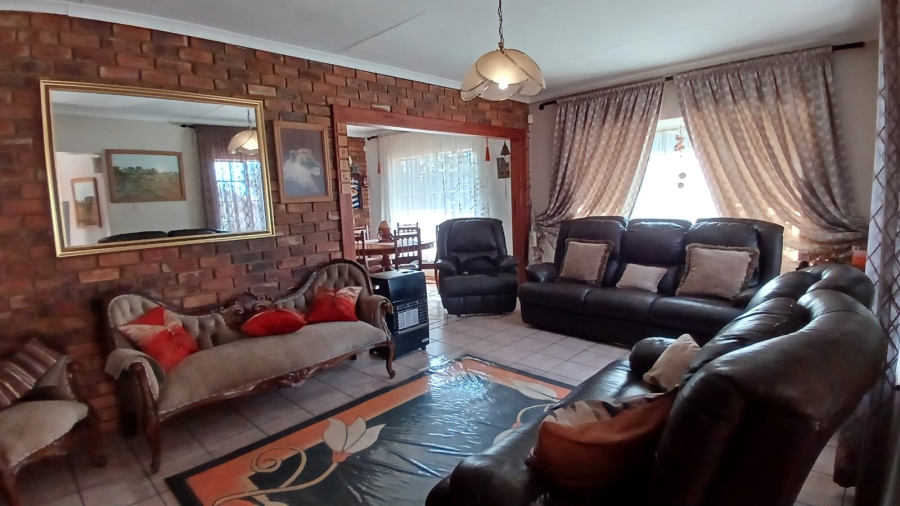 3 Bedroom Property for Sale in Vanderbijlpark SE 4 Gauteng