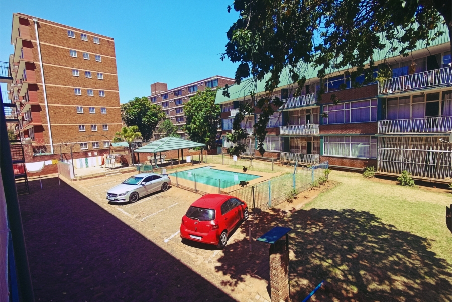 2 Bedroom Property for Sale in Wonderboom South Gauteng