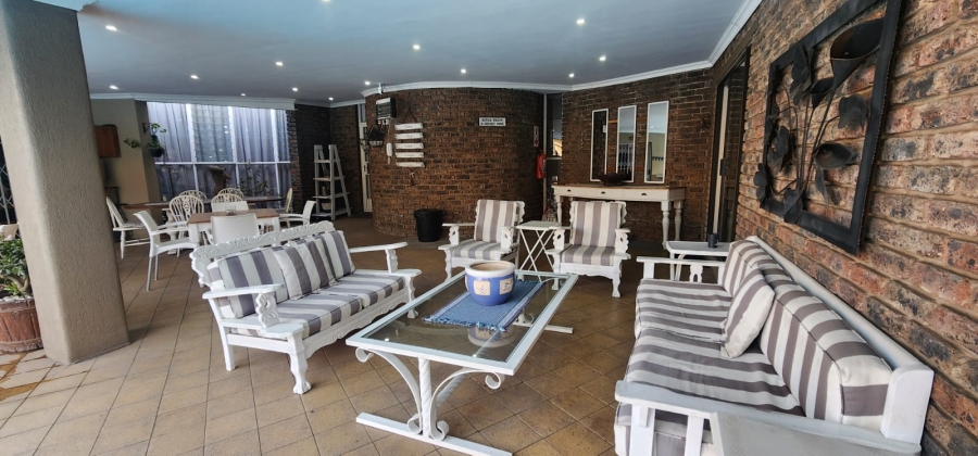 8 Bedroom Property for Sale in Vanderbijlpark SW 5 Gauteng