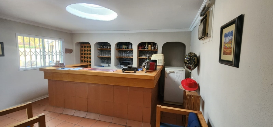 8 Bedroom Property for Sale in Vanderbijlpark SW 5 Gauteng