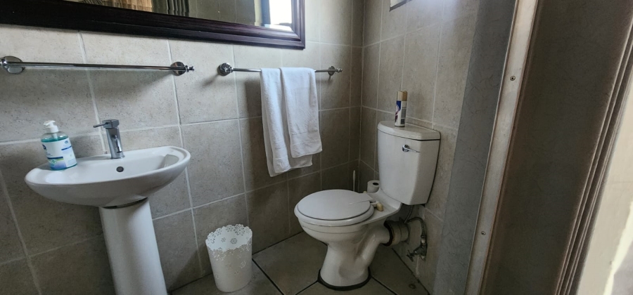 8 Bedroom Property for Sale in Vanderbijlpark SW 5 Gauteng