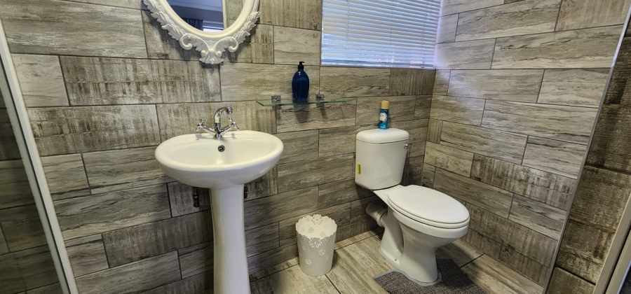 8 Bedroom Property for Sale in Vanderbijlpark SW 5 Gauteng