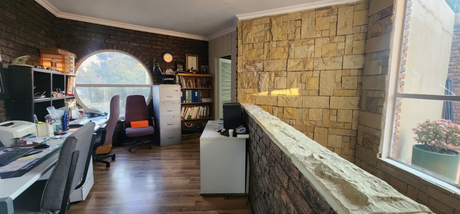 8 Bedroom Property for Sale in Vanderbijlpark SW 5 Gauteng