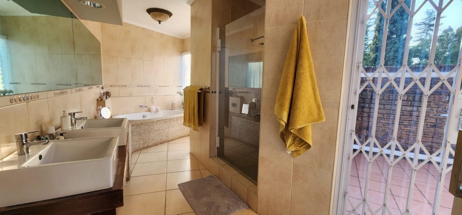 8 Bedroom Property for Sale in Vanderbijlpark SW 5 Gauteng
