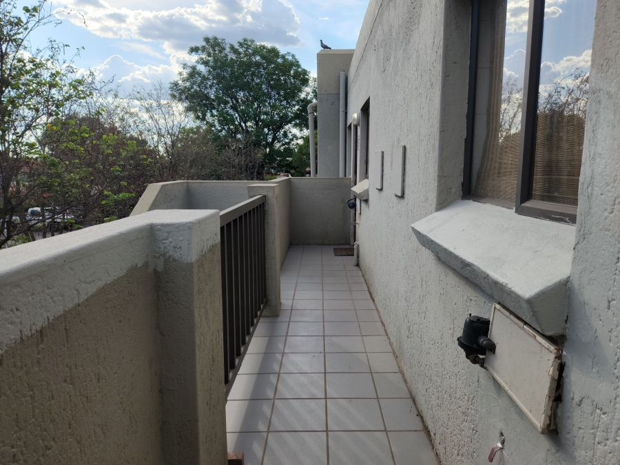 2 Bedroom Property for Sale in Bloubosrand Gauteng