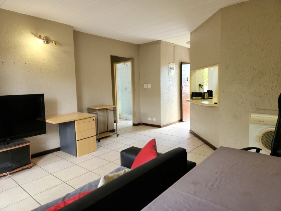 2 Bedroom Property for Sale in Bloubosrand Gauteng