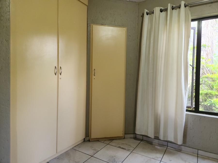 2 Bedroom Property for Sale in Bloubosrand Gauteng