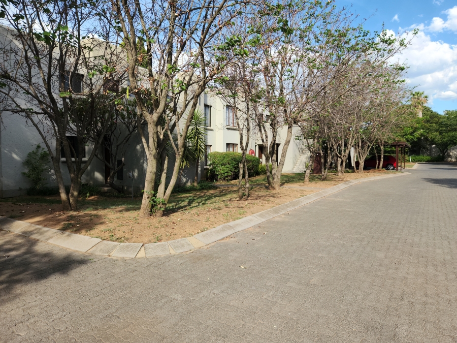 2 Bedroom Property for Sale in Bloubosrand Gauteng