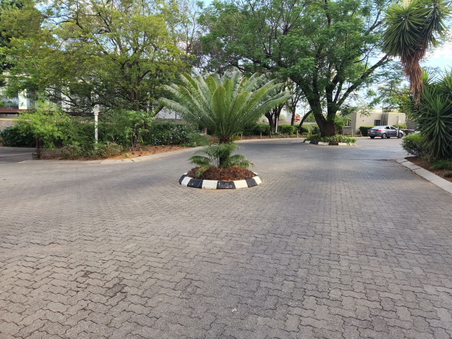 2 Bedroom Property for Sale in Bloubosrand Gauteng