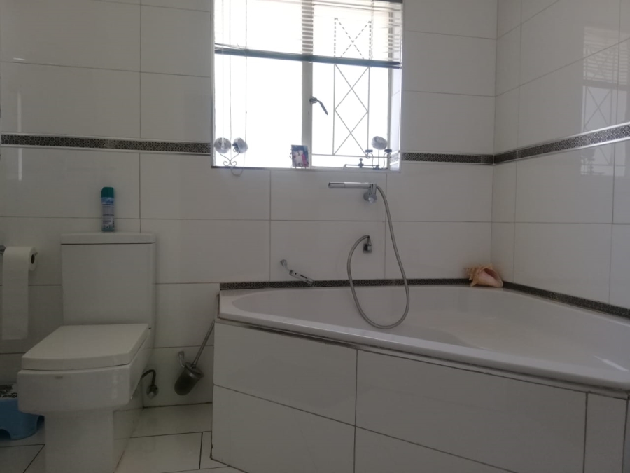 3 Bedroom Property for Sale in Three Rivers East Gauteng