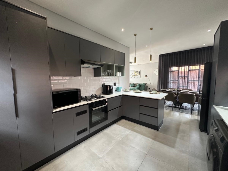 3 Bedroom Property for Sale in Rivonia Gauteng