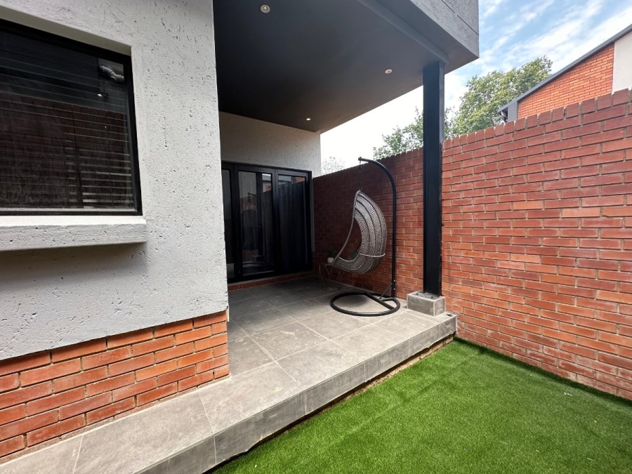 3 Bedroom Property for Sale in Rivonia Gauteng