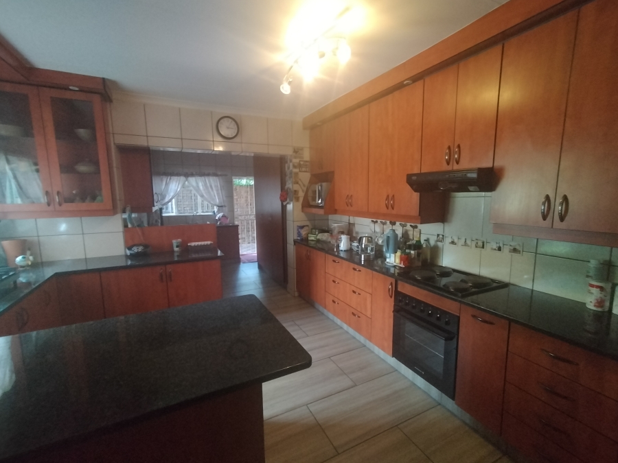 4 Bedroom Property for Sale in Florauna Gauteng