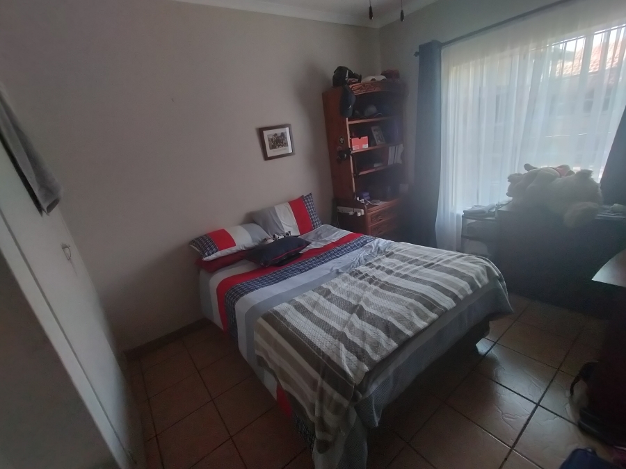 4 Bedroom Property for Sale in Florauna Gauteng