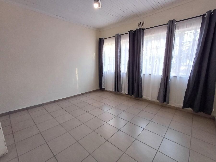 3 Bedroom Property for Sale in Strydfontein A H Gauteng