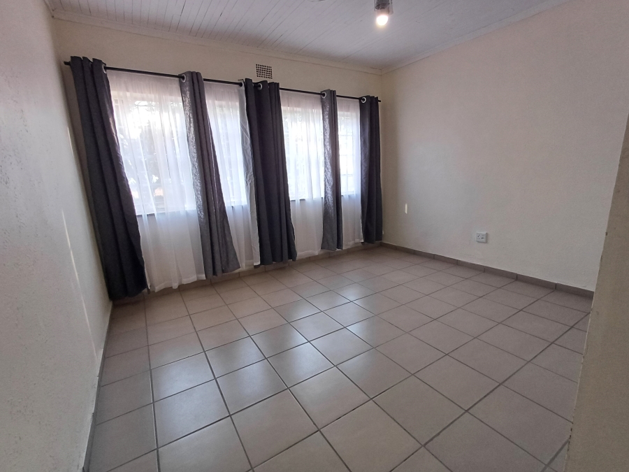 3 Bedroom Property for Sale in Strydfontein A H Gauteng